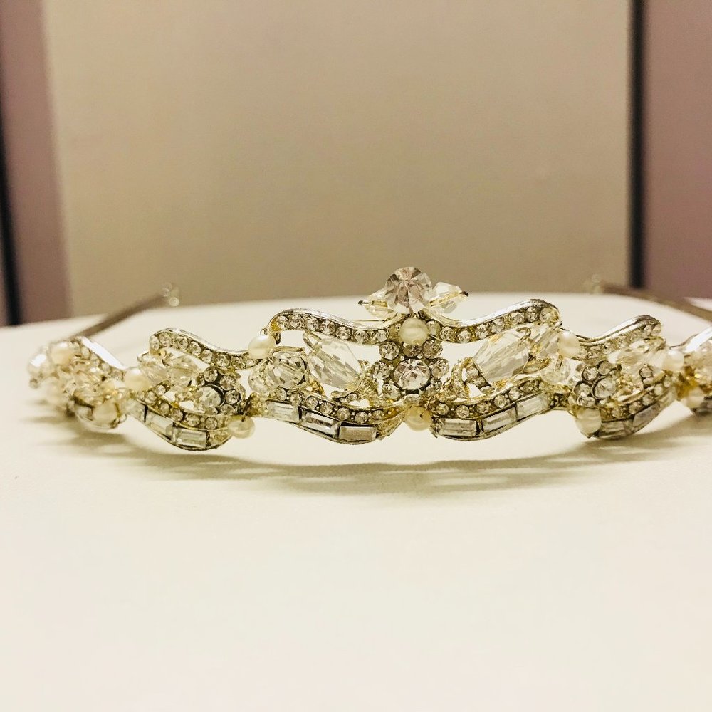 Wedding Tiara - Picture 1 of 3